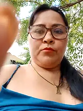 Snapshot of promiscuous-indecent-momm chatting on March 2025 02:35:02 PM promiscuous-indecent-momm online show from March 2025 02:35:02 PM