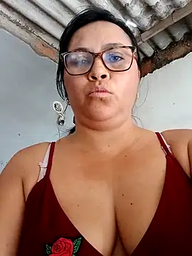 Snapshot of promiscuous-indecent-momm chatting on September 2025 02:16:02 PM promiscuous-indecent-momm online show from September 2025 02:16:02 PM