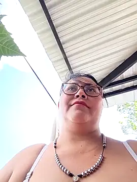 Snapshot of promiscuous-indecent-momm chatting on October 2025 07:47:02 PM promiscuous-indecent-momm online show from October 2025 07:47:02 PM