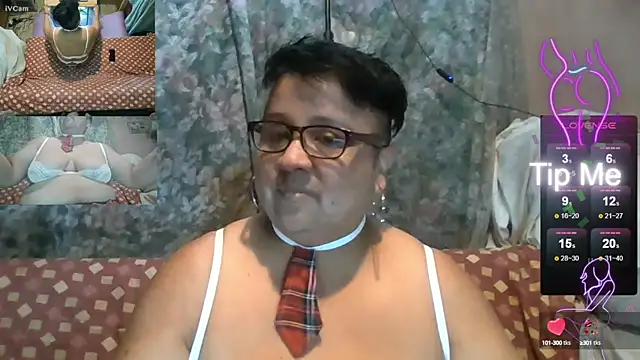 Snapshot of erinadarling79 chatting on September 2025 04:25:02 AM erinadarling79 online show from September 2025 04:25:02 AM