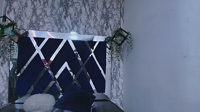 charlotte bluee online show from October 2025 06:50:02 PM