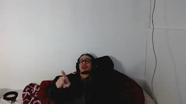 Snapshot of cholitohermoso chatting on October 2025 03:42:01 PM cholitohermoso online show from October 2025 03:42:01 PM