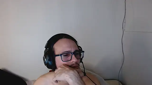 Snapshot of cholitohermoso chatting on October 2025 07:41:01 PM cholitohermoso online show from October 2025 07:41:01 PM