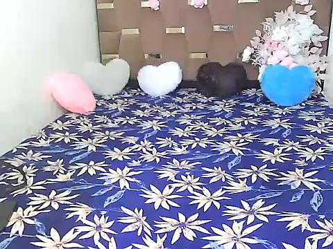 Snapshot of megancatluna chatting on September 2025 04:17:02 AM megancatluna online show from September 2025 04:17:02 AM