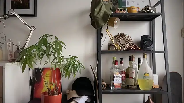 Snapshot of MikymikeBBWD chatting on November 2025 01:00:02 PM MikymikeBBWD online show from November 2025 01:00:02 PM