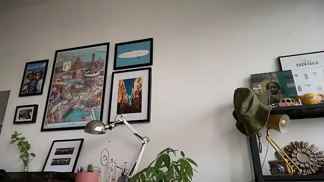 Snapshot of MikymikeBBWD chatting on November 2025 11:45:01 AM MikymikeBBWD online show from November 2025 11:45:01 AM