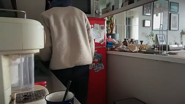 Snapshot of MikymikeBBWD chatting on November 2025 12:52:01 PM MikymikeBBWD online show from November 2025 12:52:01 PM