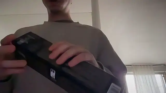 Snapshot of MikymikeBBWD chatting on December 2025 12:36:02 PM MikymikeBBWD online show from December 2025 12:36:02 PM