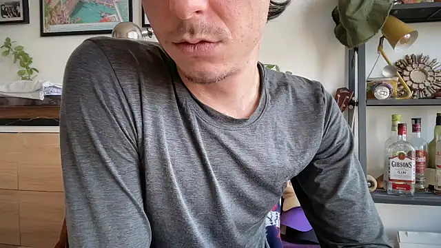 Snapshot of MikymikeBBWD chatting on December 2025 11:15:02 AM MikymikeBBWD online show from December 2025 11:15:02 AM