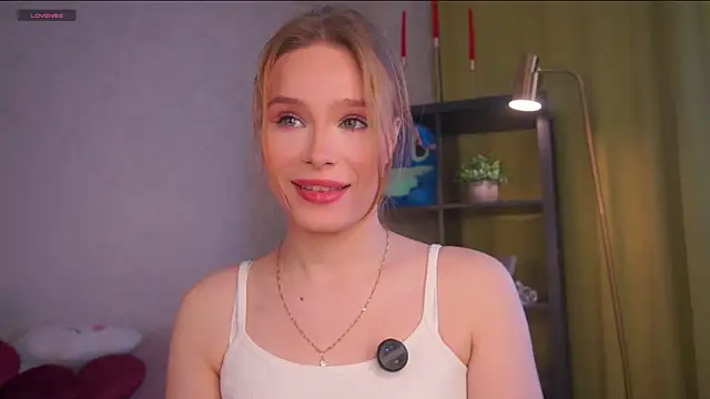 TaiteBayles online show from May 2026 01:44:01 AM