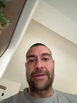 Snapshot of Jackcazzone_82 chatting on February 2025 04:21:02 PM Jackcazzone 82 online show from February 2025 04:21:02 PM