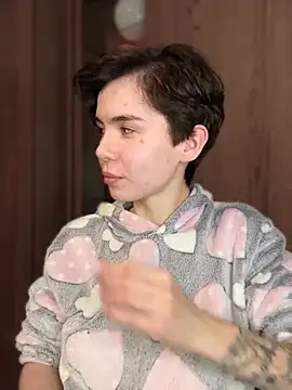 Snapshot of Anna-Sun chatting on February 2025 07:21:01 PM Anna-Sun online show from February 2025 07:21:01 PM