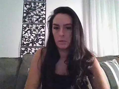 Layla Gilf Mae online show from March 2025 09:13:01 PM