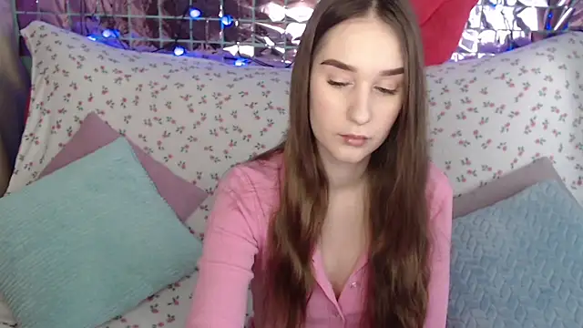 Margarettii online show from March 2025 05:43:02 AM