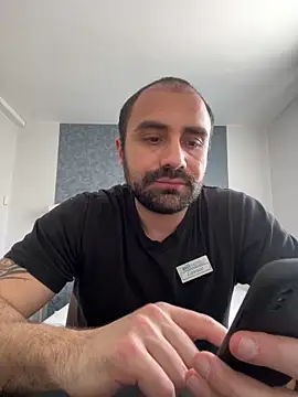 Snapshot of morfeoX chatting on February 2025 01:21:02 PM morfeoX online show from February 2025 01:21:02 PM