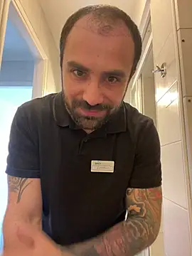 Snapshot of morfeoX chatting on March 2025 10:07:02 AM morfeoX online show from March 2025 10:07:02 AM