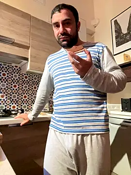 Snapshot of morfeoX chatting on October 2025 06:20:02 AM morfeoX online show from October 2025 06:20:02 AM