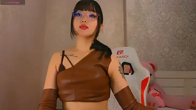 Demonic Angel  online show from April 2026 04:13:02 PM
