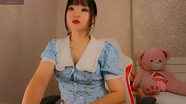 Demonic Angel  online show from May 2026 03:29:01 PM