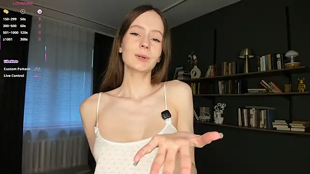 Snapshot of MarionSilver chatting on February 2026 07:16:02 AM MarionSilver online show from February 2026 07:16:02 AM