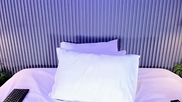 Snapshot of GabyFosterr chatting on September 2025 12:10:01 PM GabyFosterr online show from September 2025 12:10:01 PM