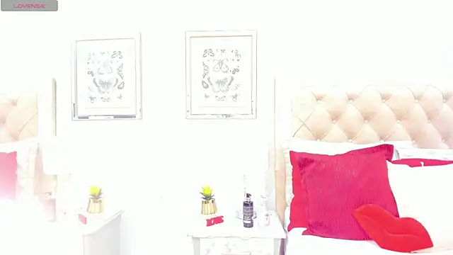 Snapshot of KimberlyBigBoobs chatting on April 2026 08:53:02 PM KimberlyBigBoobs online show from April 2026 08:53:02 PM