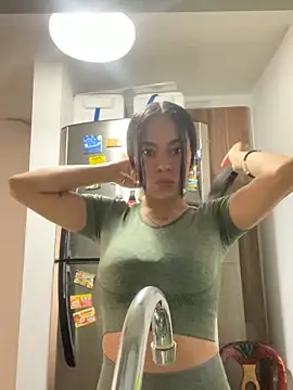 Naatalia online show from February 2025 03:54:02 PM