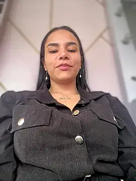 Naatalia online show from October 2025 05:21:02 PM