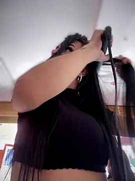 Naatalia online show from October 2025 05:20:02 PM