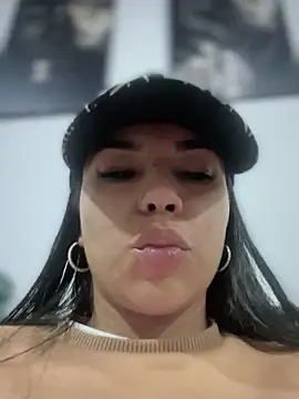 Naatalia online show from November 2025 10:53:02 PM