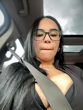 Naatalia online show from February 2026 09:18:01 PM