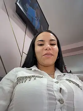 Naatalia online show from February 2026 07:13:02 PM