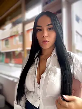 Naatalia online show from June 2026 06:46:02 PM