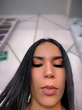 Naatalia online show from June 2026 06:06:02 PM