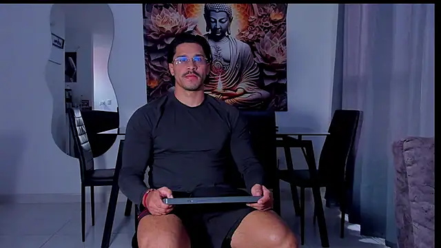 Valentino Dosantos  online show from February 2026 08:14:02 PM