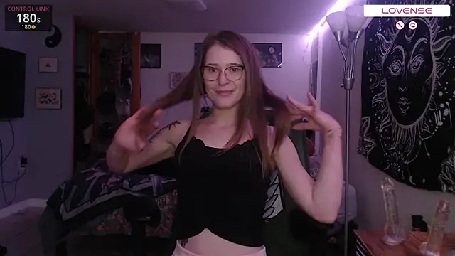 Snapshot of wetwildwhore chatting on November 2025 09:13:01 PM wetwildwhore online show from November 2025 09:13:01 PM