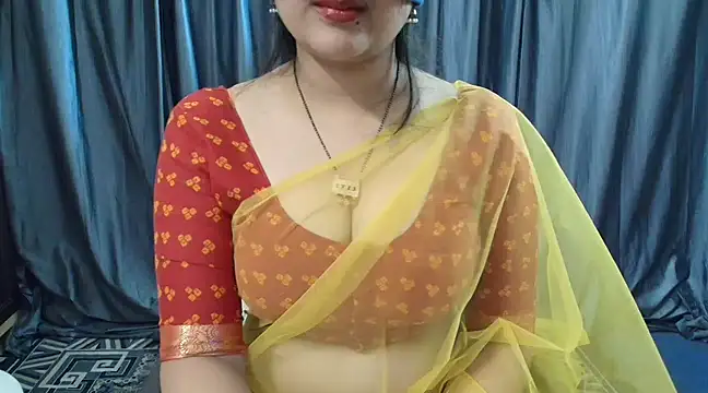 Snapshot of goldiwets chatting on February 2025 04:26:02 PM goldiwets online show from February 2025 04:26:02 PM