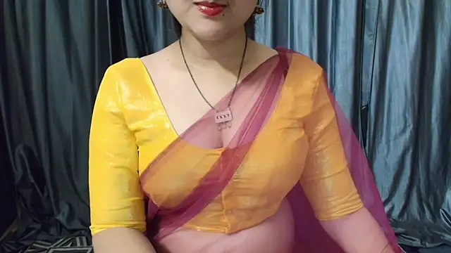 Snapshot of goldiwets chatting on September 2025 04:18:01 PM goldiwets online show from September 2025 04:18:01 PM