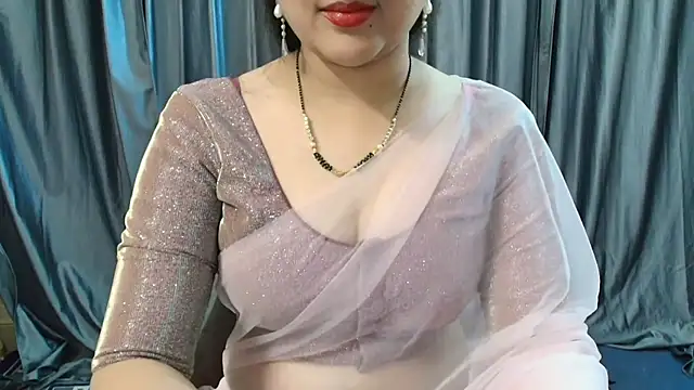 Snapshot of goldiwets chatting on October 2025 09:06:02 AM goldiwets online show from October 2025 09:06:02 AM