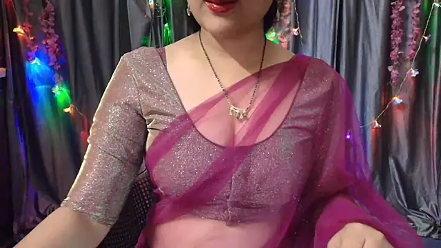 Snapshot of goldiwets chatting on October 2025 04:40:02 PM goldiwets online show from October 2025 04:40:02 PM