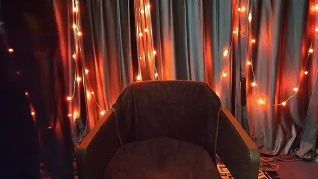 Snapshot of goldiwets chatting on October 2025 07:14:01 AM goldiwets online show from October 2025 07:14:01 AM