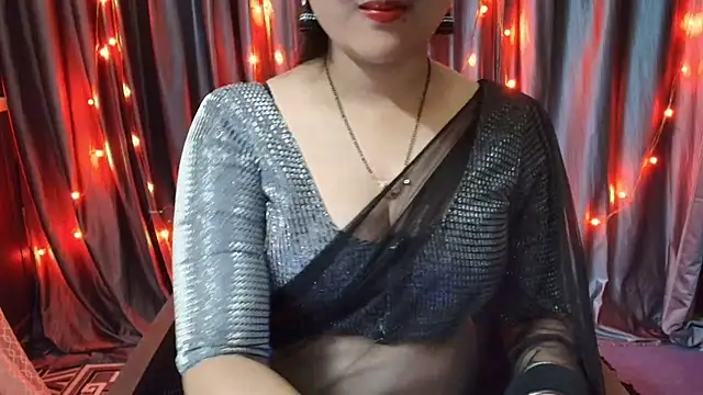 Snapshot of goldiwets chatting on October 2025 07:31:02 PM goldiwets online show from October 2025 07:31:02 PM