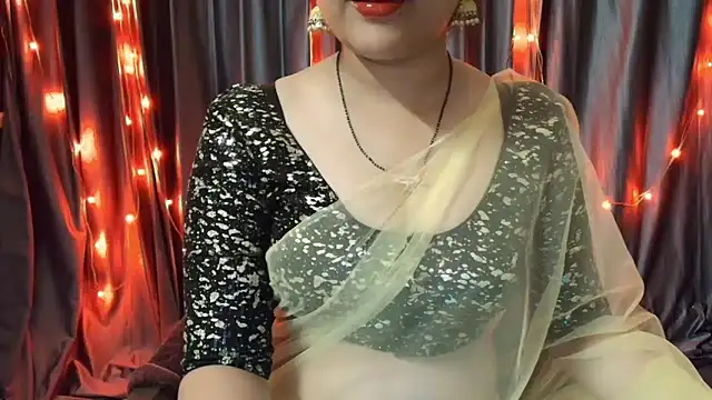 Snapshot of goldiwets chatting on October 2025 03:20:02 AM goldiwets online show from October 2025 03:20:02 AM