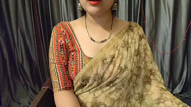 Snapshot of goldiwets chatting on November 2025 04:31:02 PM goldiwets online show from November 2025 04:31:02 PM