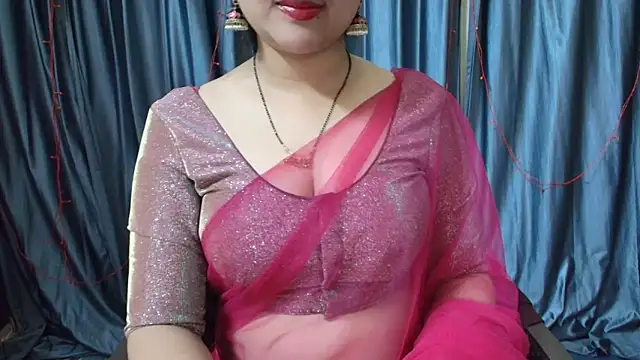 Snapshot of goldiwets chatting on November 2025 02:21:01 AM goldiwets online show from November 2025 02:21:01 AM