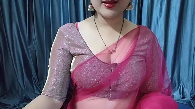 Snapshot of goldiwets chatting on November 2025 03:11:01 PM goldiwets online show from November 2025 03:11:01 PM