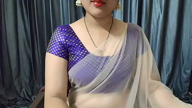 Snapshot of goldiwets chatting on November 2025 03:56:01 PM goldiwets online show from November 2025 03:56:01 PM