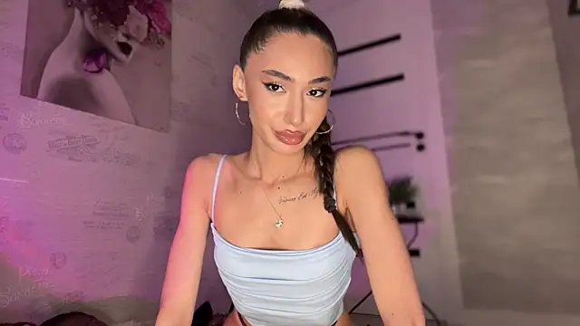 Snapshot of alissadreams chatting on April 2026 02:59:02 PM alissadreams online show from April 2026 02:59:02 PM