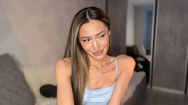 Snapshot of alissadreams chatting on May 2026 02:35:01 PM alissadreams online show from May 2026 02:35:01 PM