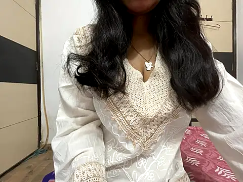 aliya bhatt online show from October 2025 04:07:02 PM